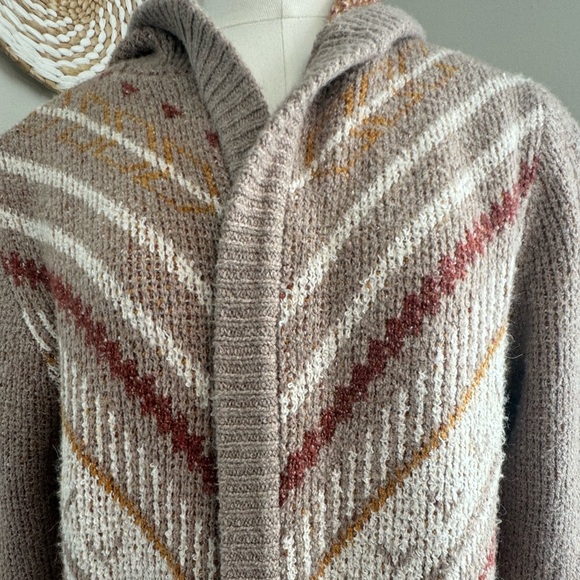 Pink Rose Bodycon Sweater/ Cardigan, size XS. 2 for $30 - Picture 2 of 9